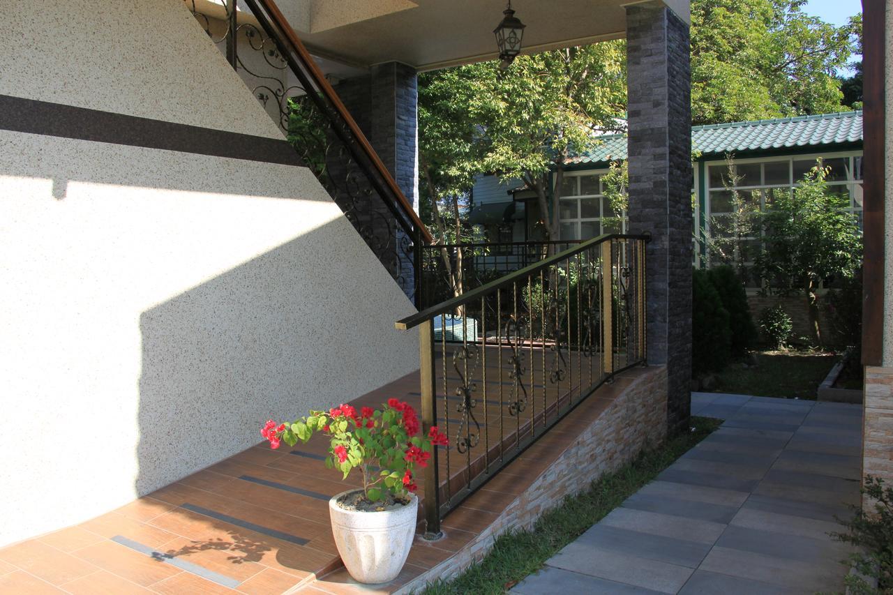 Champs Yazuh B&B Jiji Buitenkant foto